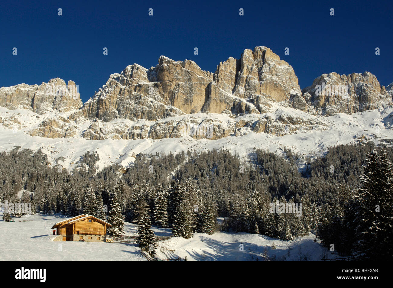 Mountain landscape in Winter with alpine hut, Karerpass, Rosengarten ...