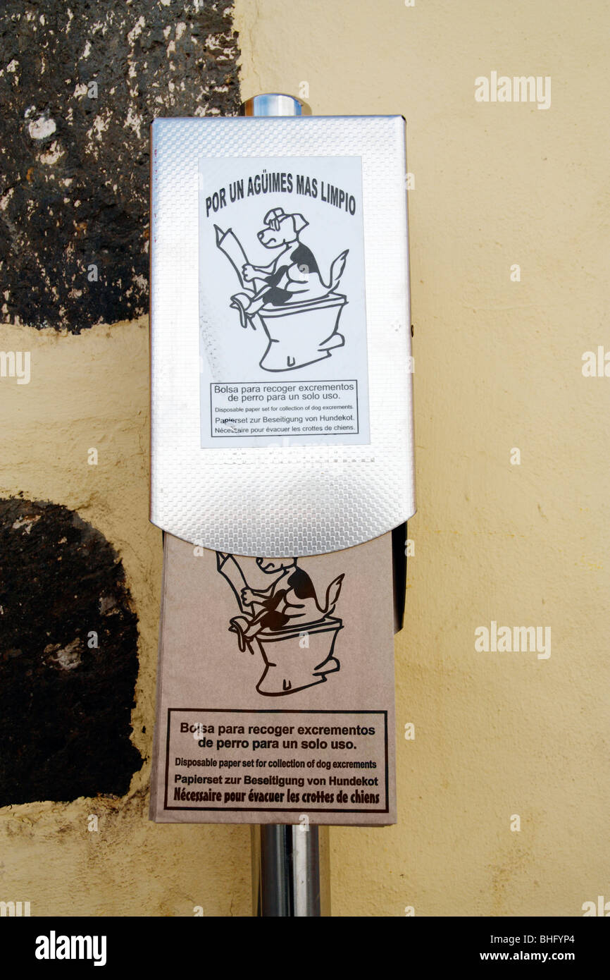 Paper bags for picking up dog poo provided by local council in street Stock  Photo - Alamy