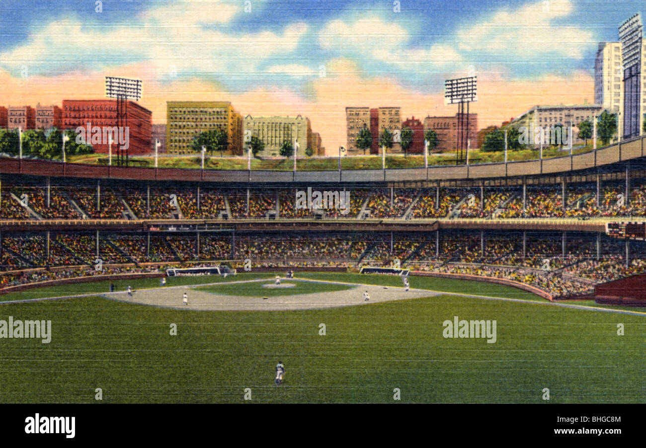 Aerial view of Yankee Stadium with a capacity-filled audience during a  baseball game, New York, NY, 1954. (Photo by RBM Vintage Images Stock Photo  - Alamy