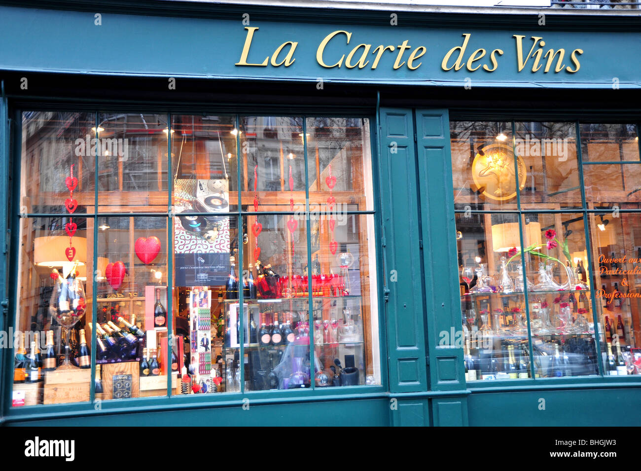 wine shop in Paris Bastille area La Carte de Vins Stock Photo Alamy