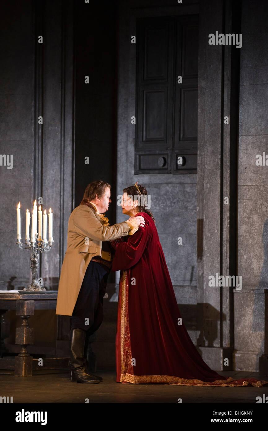 Opera Tenor Performance Opera tenor on stage hi-res stock photography and images - Alamy