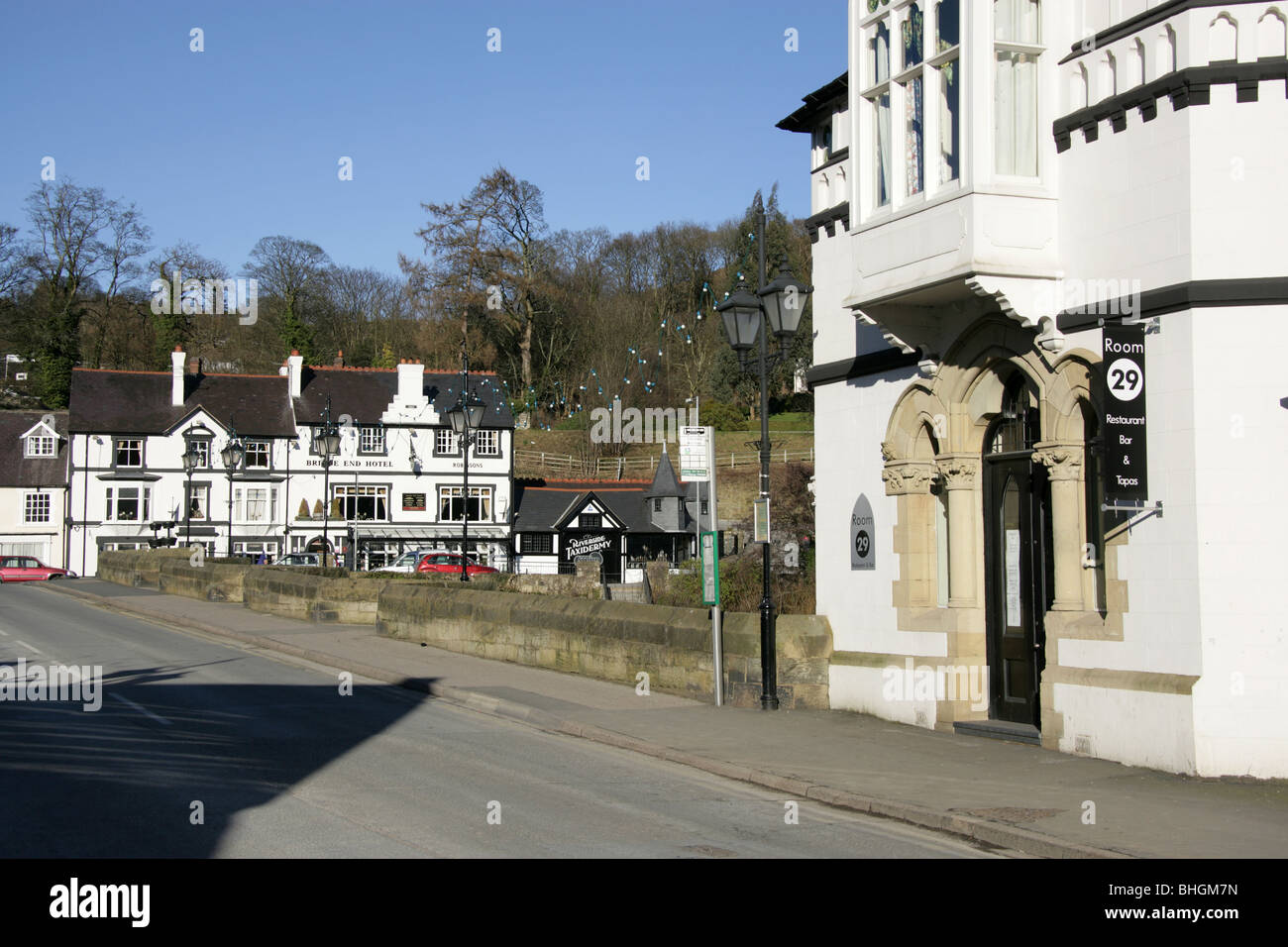 The town of Llangollen, Wales. Room 29 bar and restaurant of the Royal Hotel at the 14th century Llangollen Bridge. Stock Photo