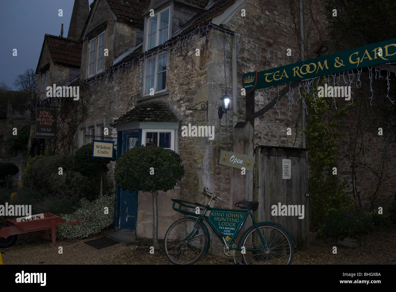 English hunting lodge hires stock photography and images Alamy