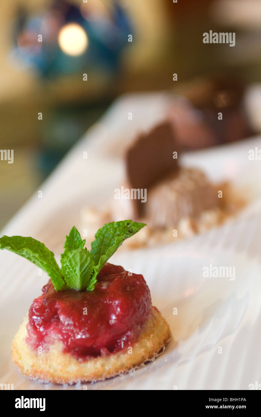 Guiltards White Chocolate Molten Lava Raspberry Cake In Restaurant In Stock Photo Alamy