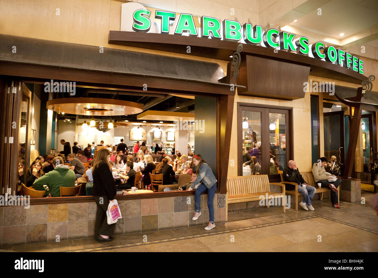 Starbucks Coffeebar, Bluewater Mall, Kent, UK Stock Photo