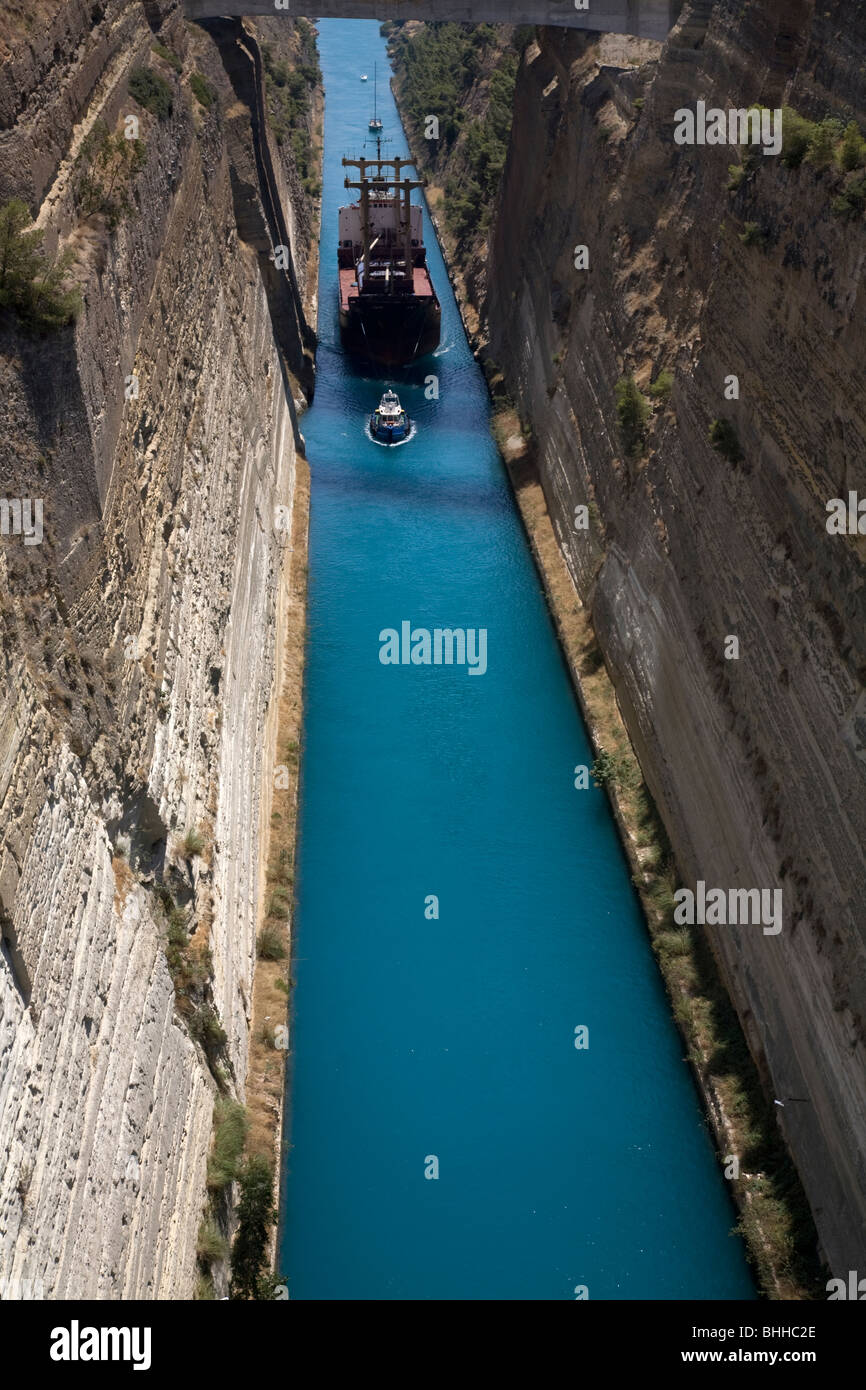 corinth-canal-isthmus-of-corinth-pelponnese-greece-stock-photo-alamy