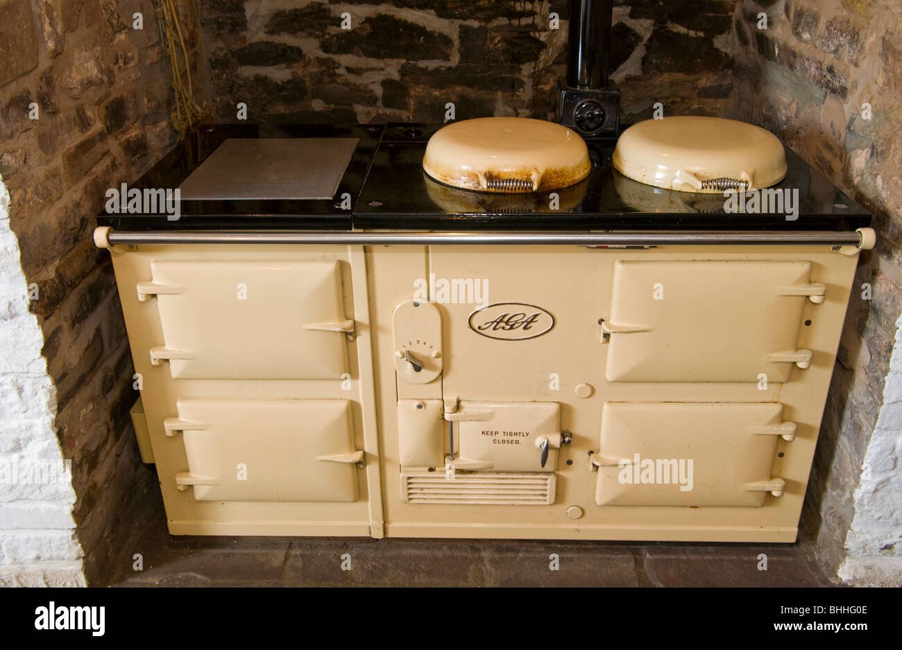 Aga hot plate hires stock photography and images Alamy