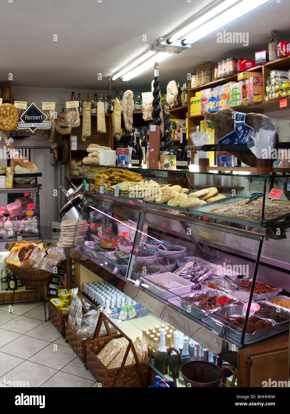 Small Grocery (Alimentari) in Siena, Italy Stock Photo