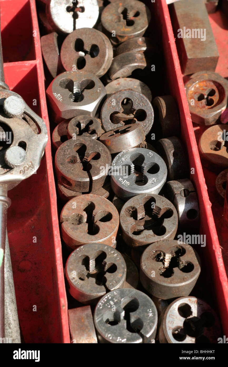 Thread cutting dies Stock Photo Alamy