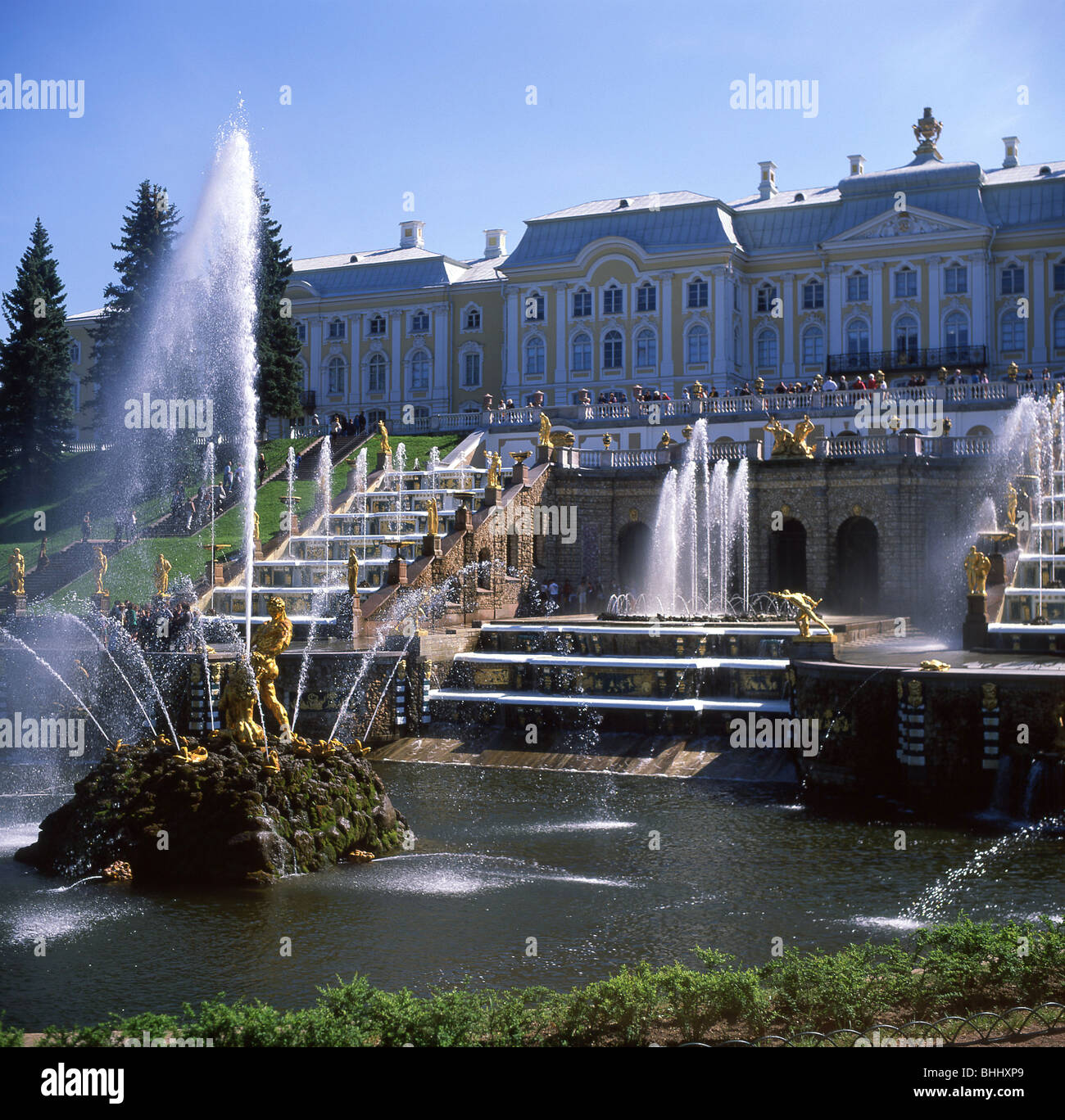 Grand Peterhof Palace and the Grand Cascade, Peterhof, Saint Petersburg, Northwestern Region, Russia Stock Photo