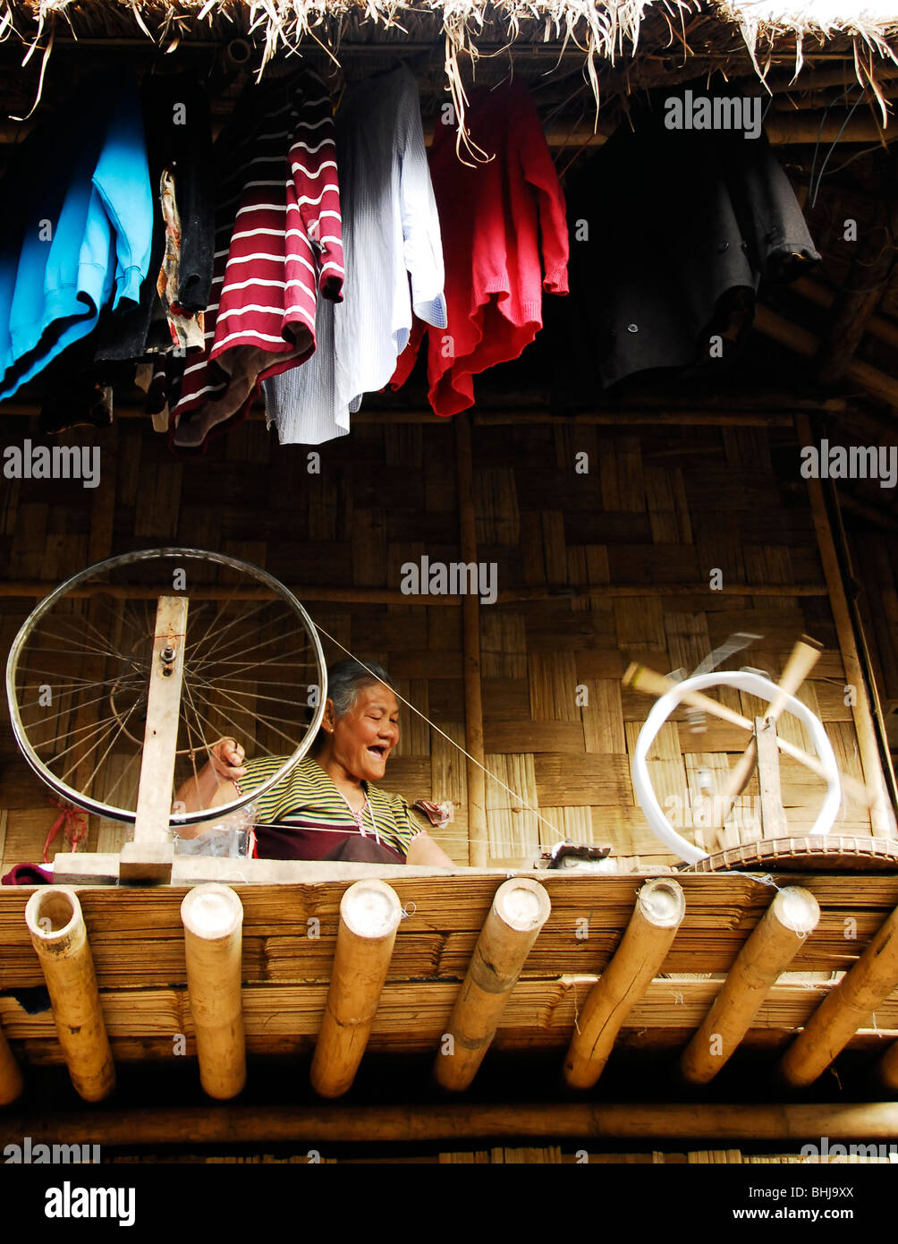 Old Karen Lady Weaving Umpium Refugee Camp Thai Burmese Border