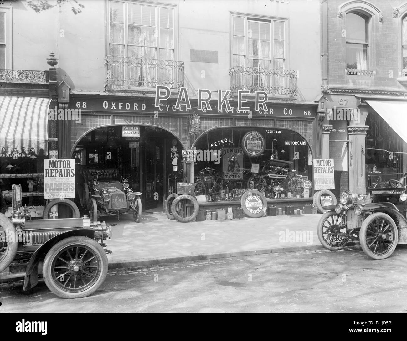 Parkers Motor House, St Giles, Oxford, Oxfordshire, c1860c1922. Artist