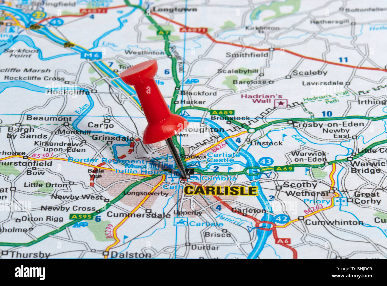 red map pin in road map pointing to city of Carlisle Stock Photo
