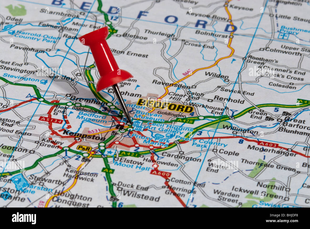 red map pin in road map pointing to city of Bedford Stock Photo