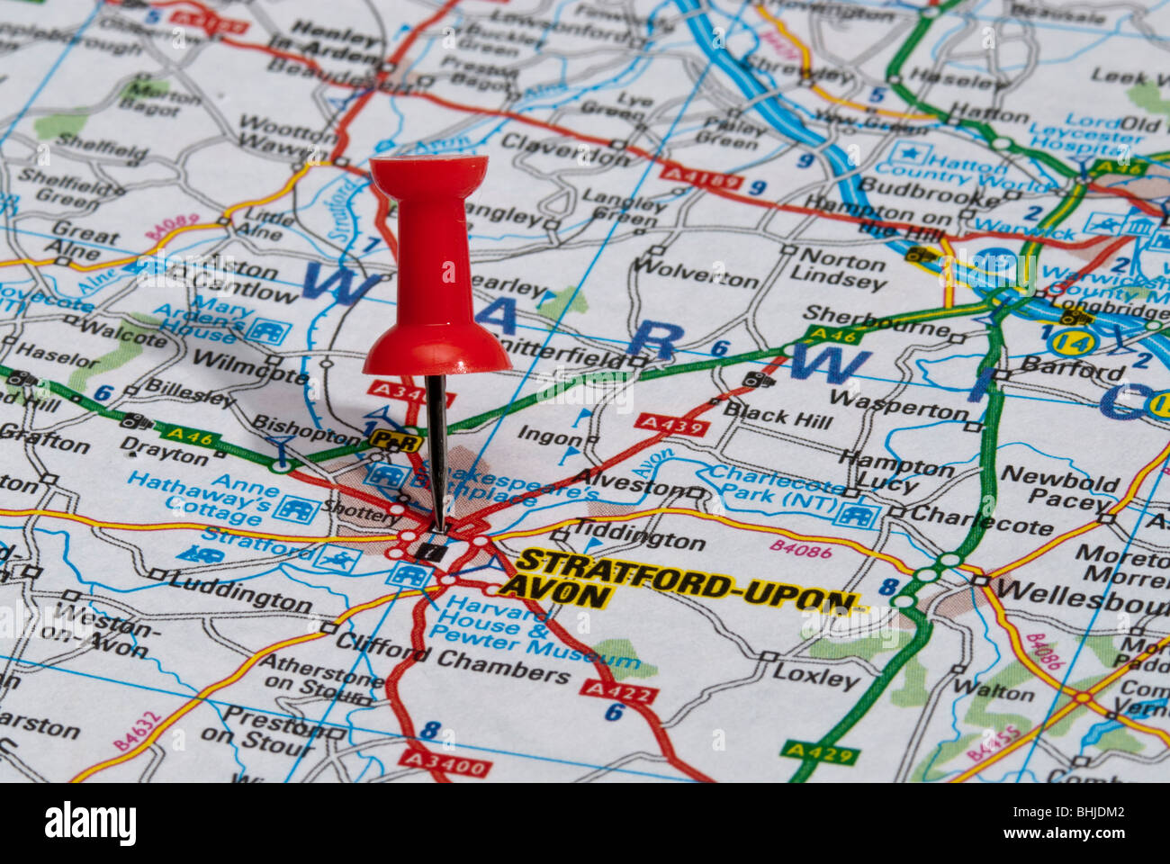 red map pin in road map pointing to city of Stratford-upon-Avon Stock Photo