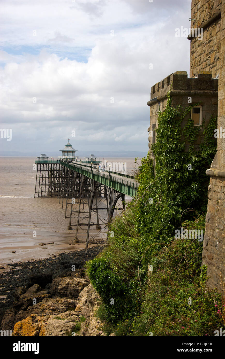 Clevedon North Somerset UK Beach Pier Sea Stock Photo - Alamy