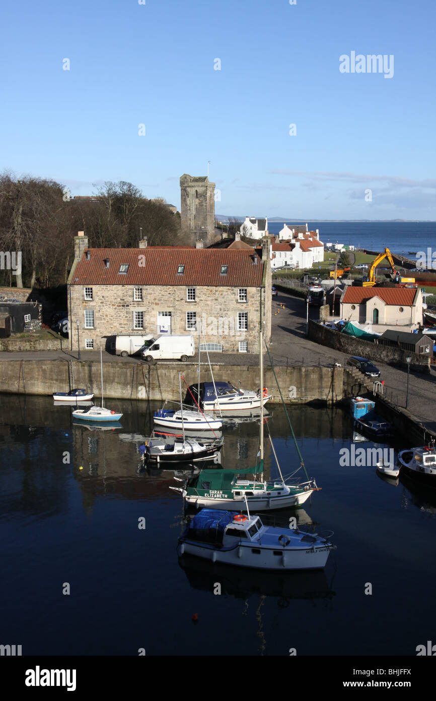 Dysart harbour harbor scotland hi-res stock photography and images - Alamy