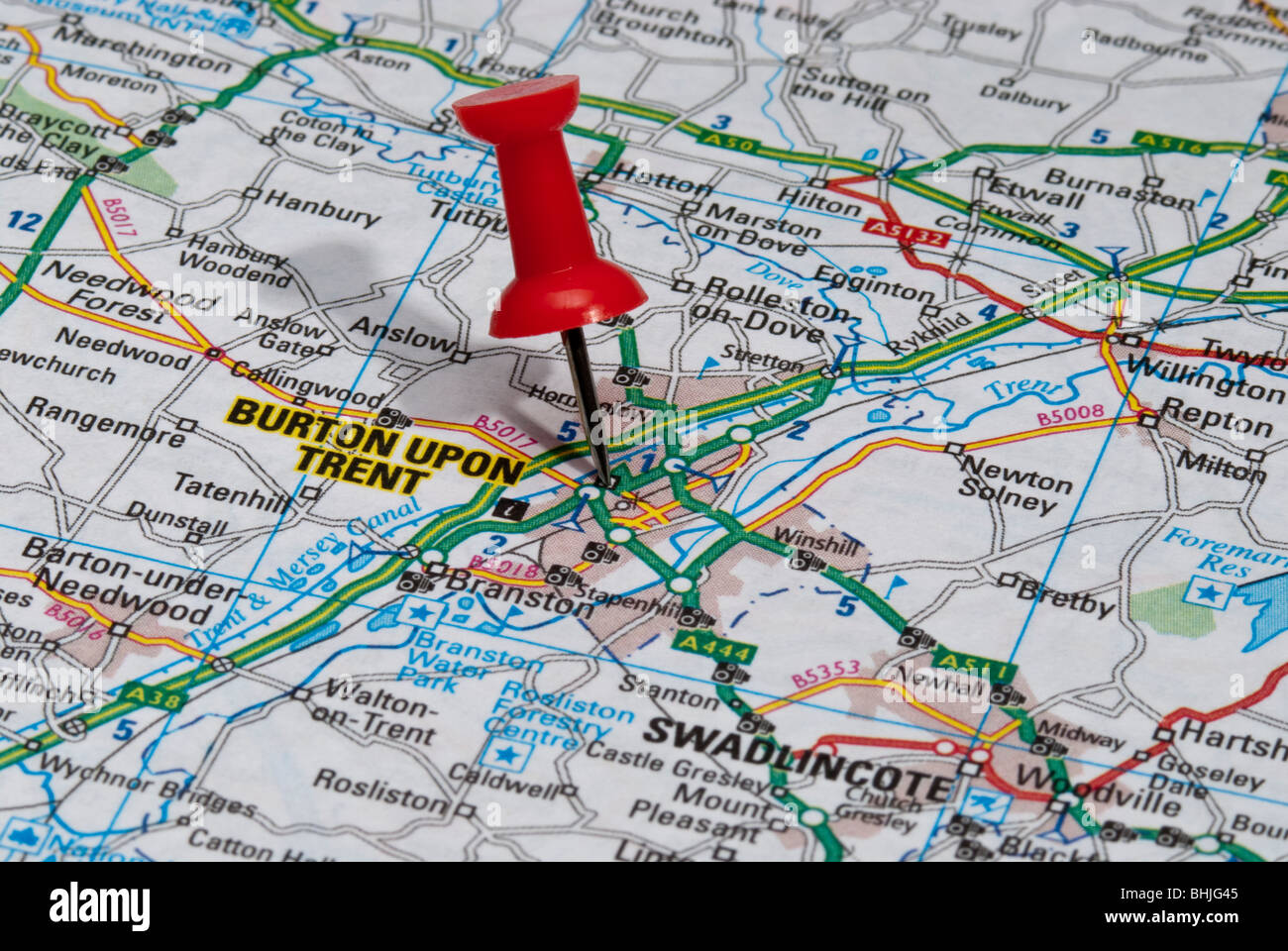 red map pin in road map pointing to city of Burton upon Trent Stock Photo -  Alamy