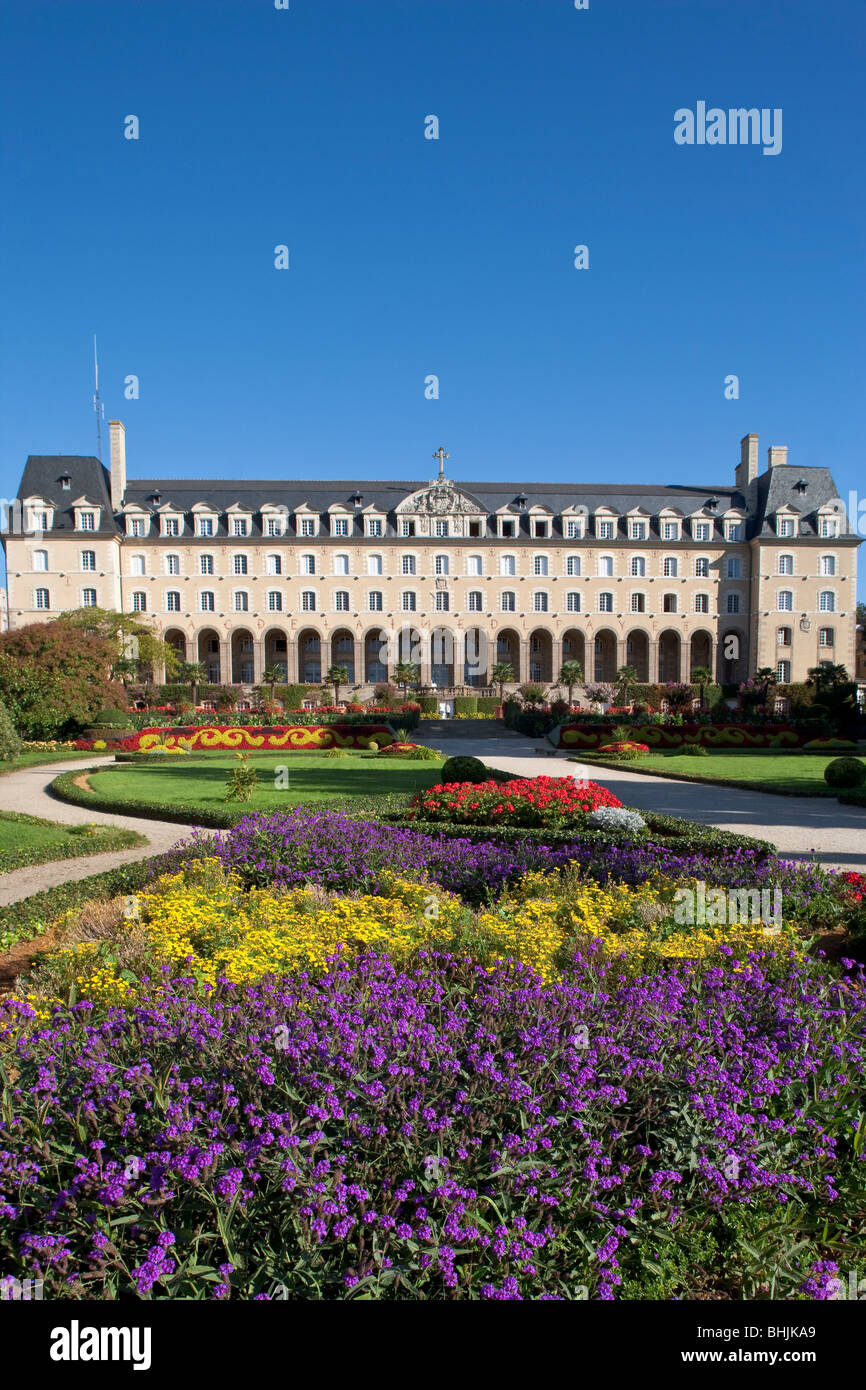 Palais des thes hi-res stock photography and images - Alamy
