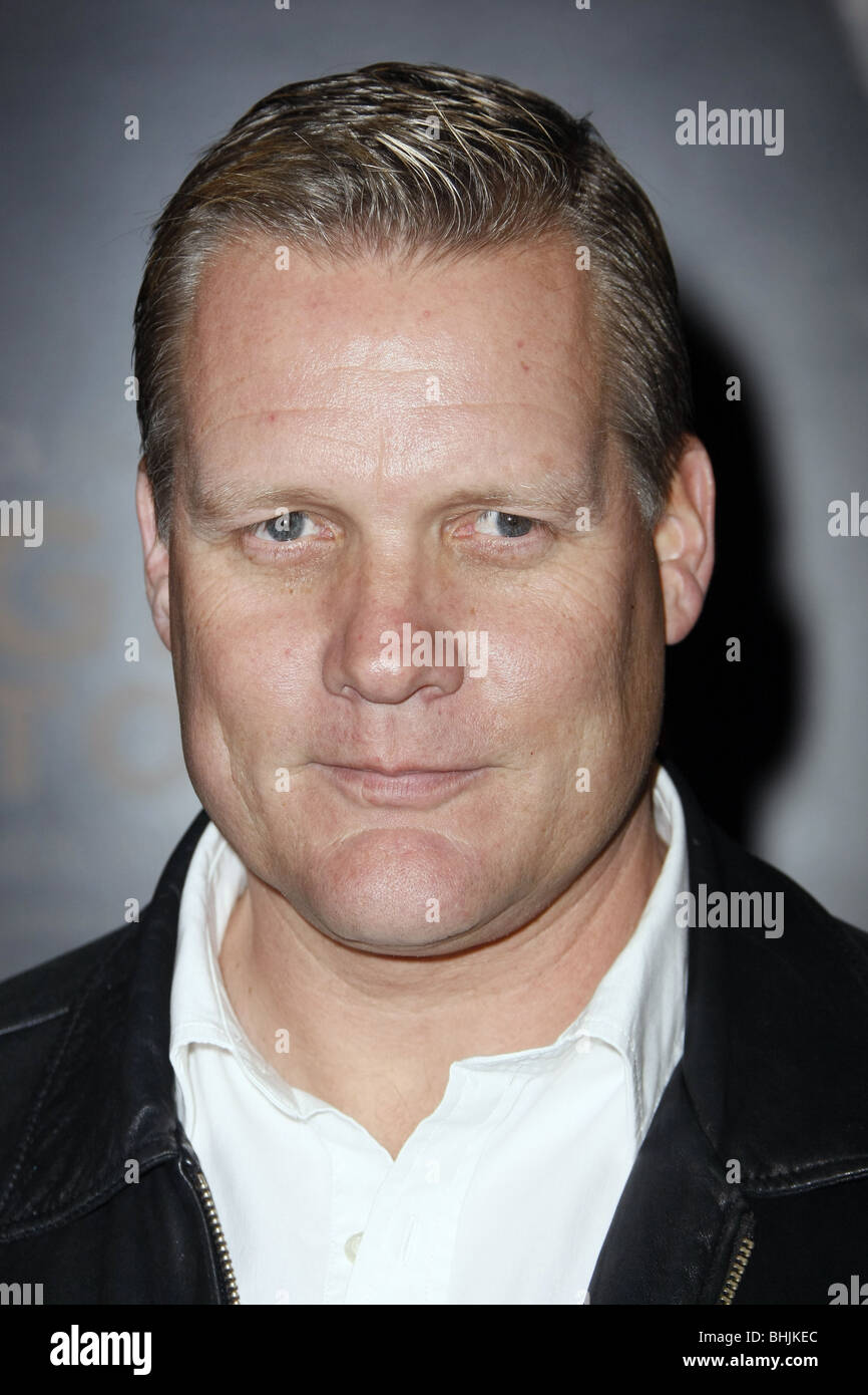 BRIAN HALEY GRAN TORINO WORLD PREMIERE BURBANK LOS ANGELES CA USA 09 December 2008 Stock Photo