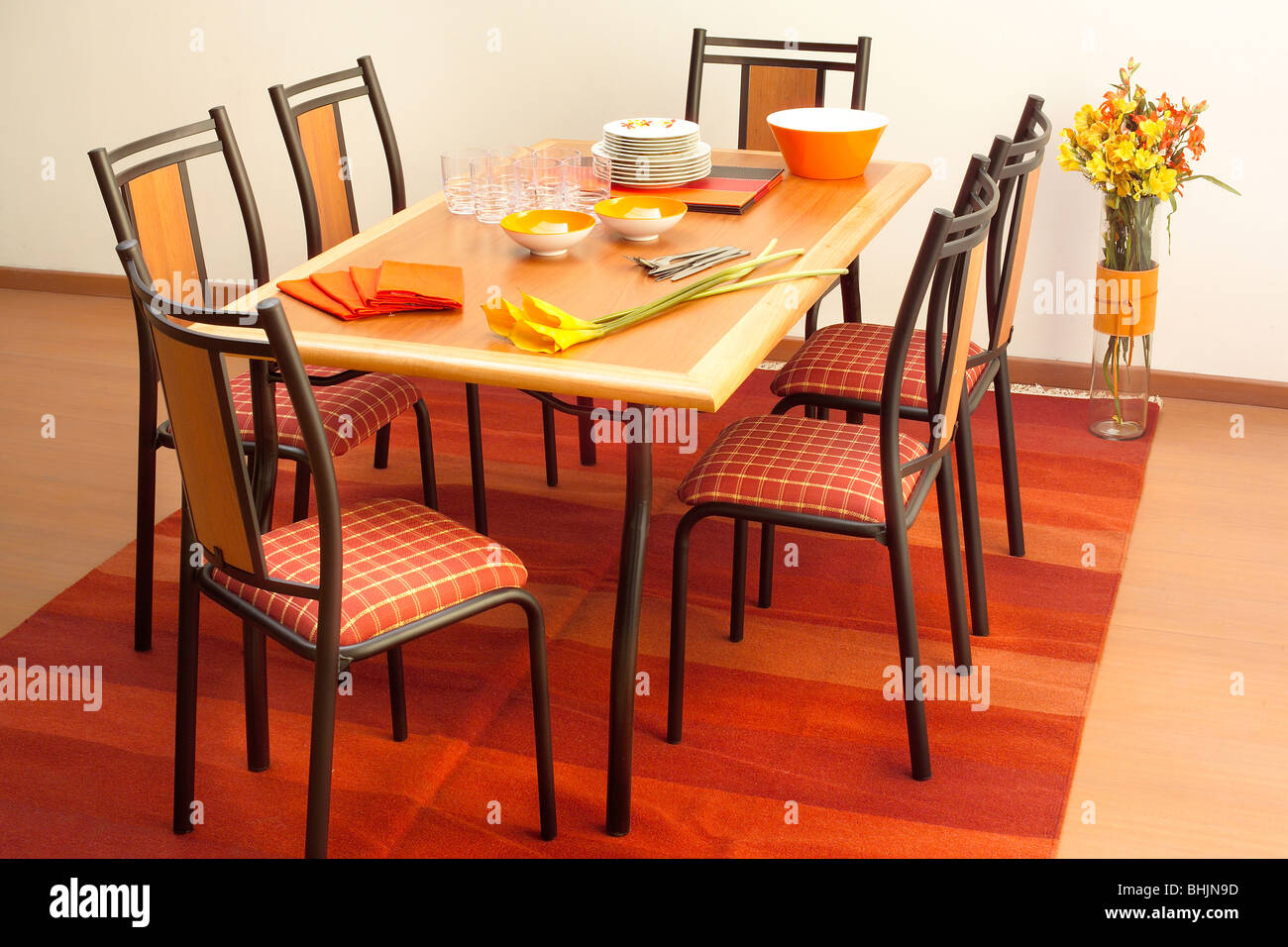 Table set up at dinning room Stock Photo Alamy