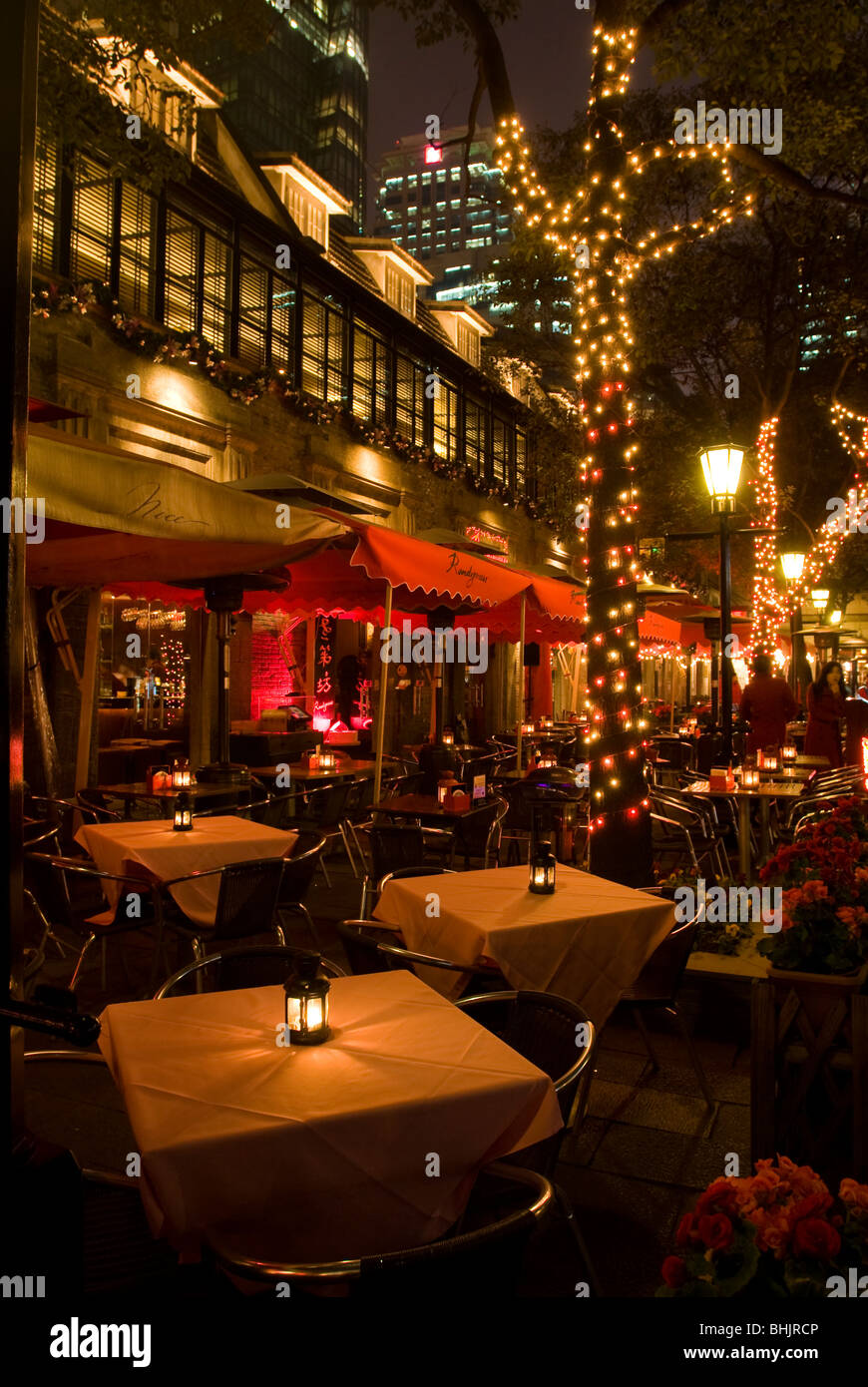 Restaurants with outdoor dining in Shanghai China Asia Stock
