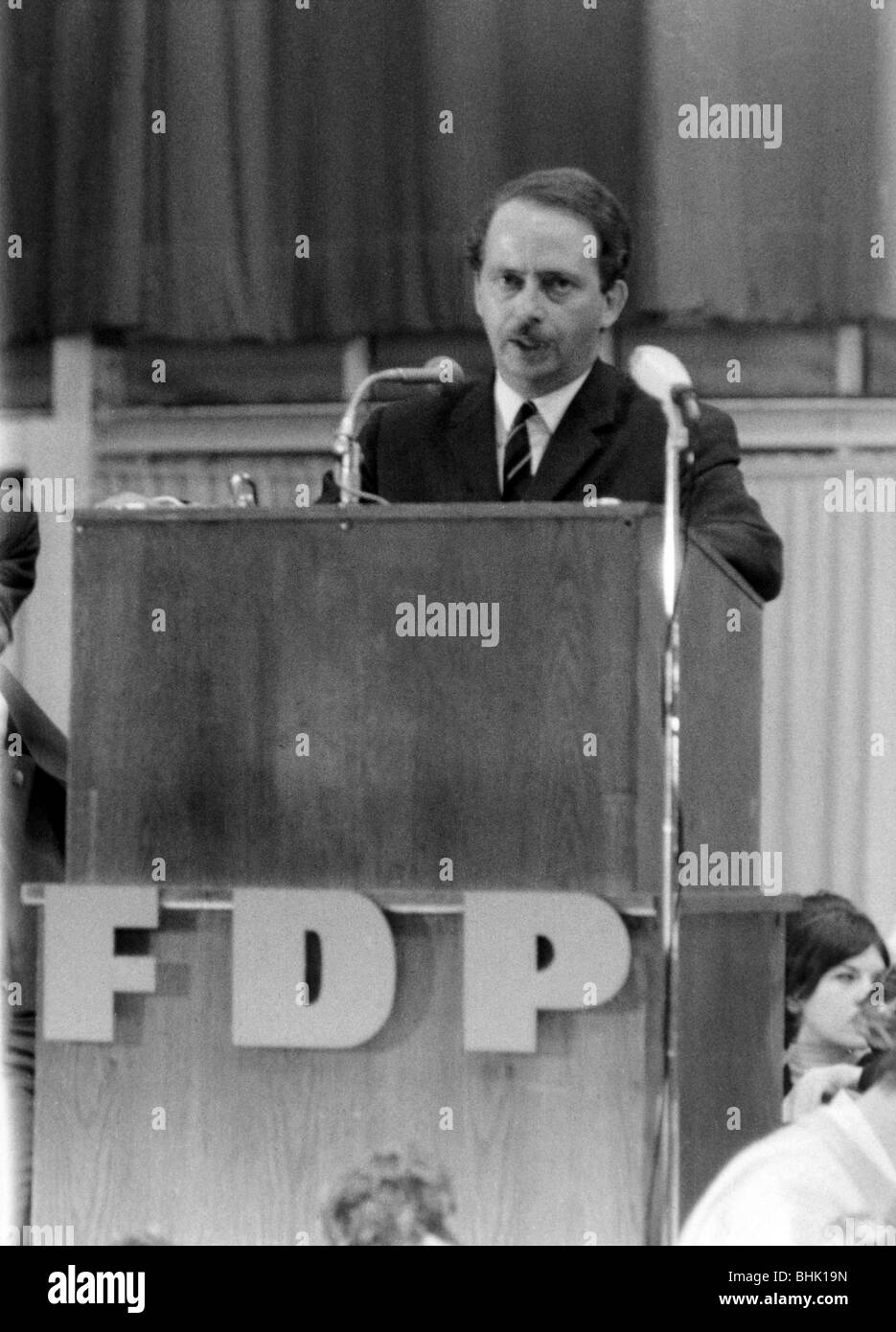 Dahrendorf, Ralf, 1.5.1929 - 17.6.2009, German politician (FDP) and sociologist, half length, during party meeting, Hamburg, May 1968, Stock Photo