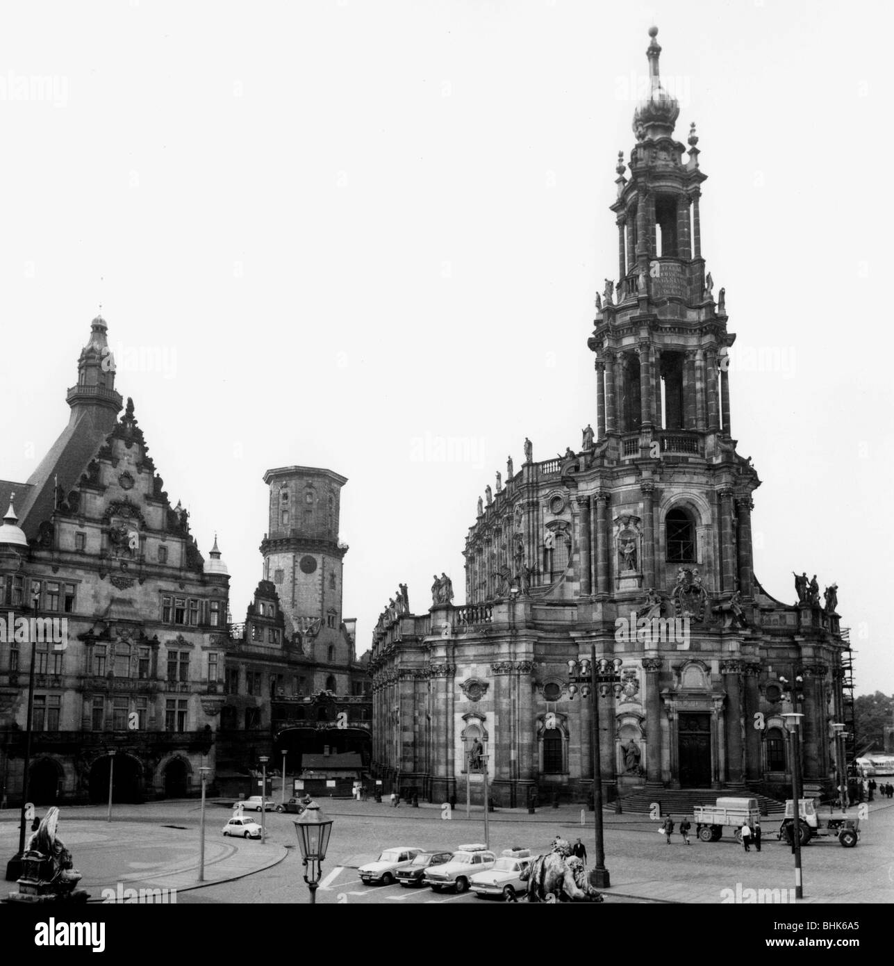 geography / travel, Germany, Saxony, Dresden, churches, Catholic Court Church (Katholische Hofkirche), built 1739 - 1755, architect: Gaetano Chiaveri, exterior view, 1974, on the left side the Georgenbau (Georgen Building) with Georgen Gate, in the background the destroyed Hausmann Tower, Stock Photo