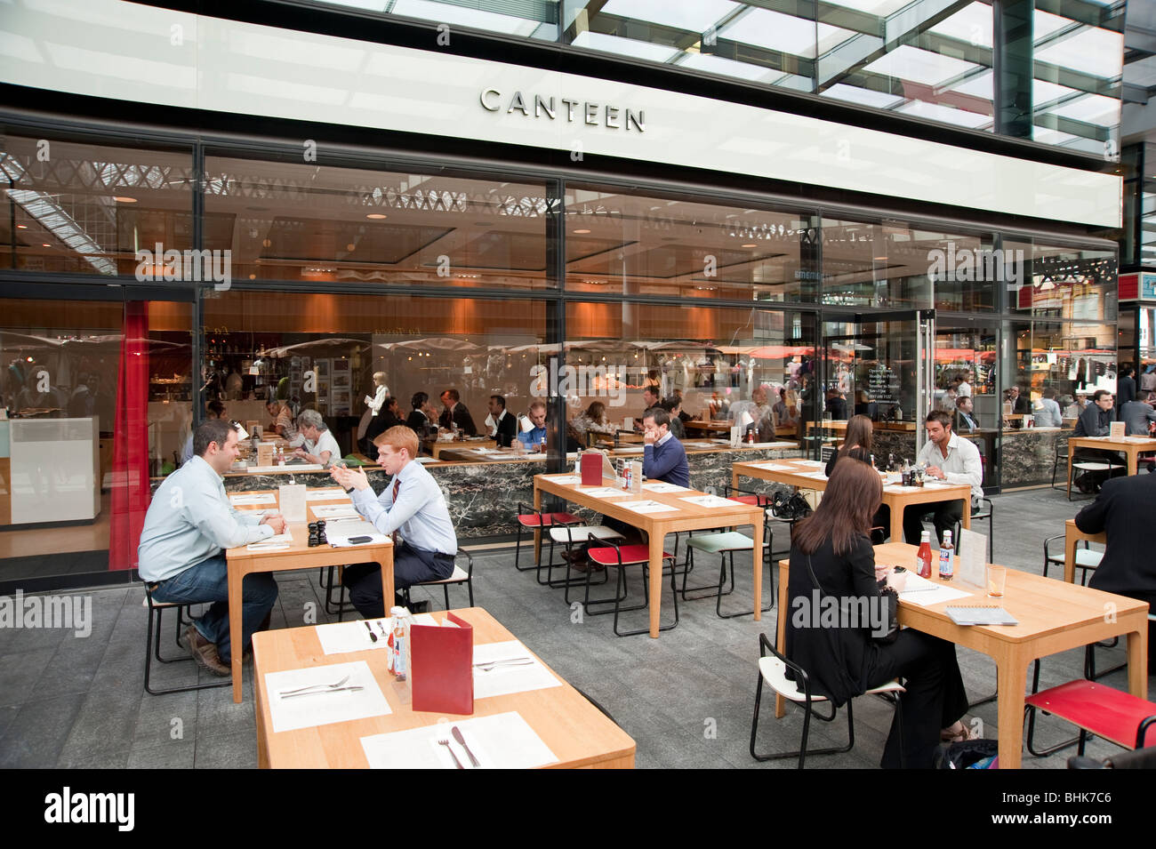 Canteen london hires stock photography and images Alamy