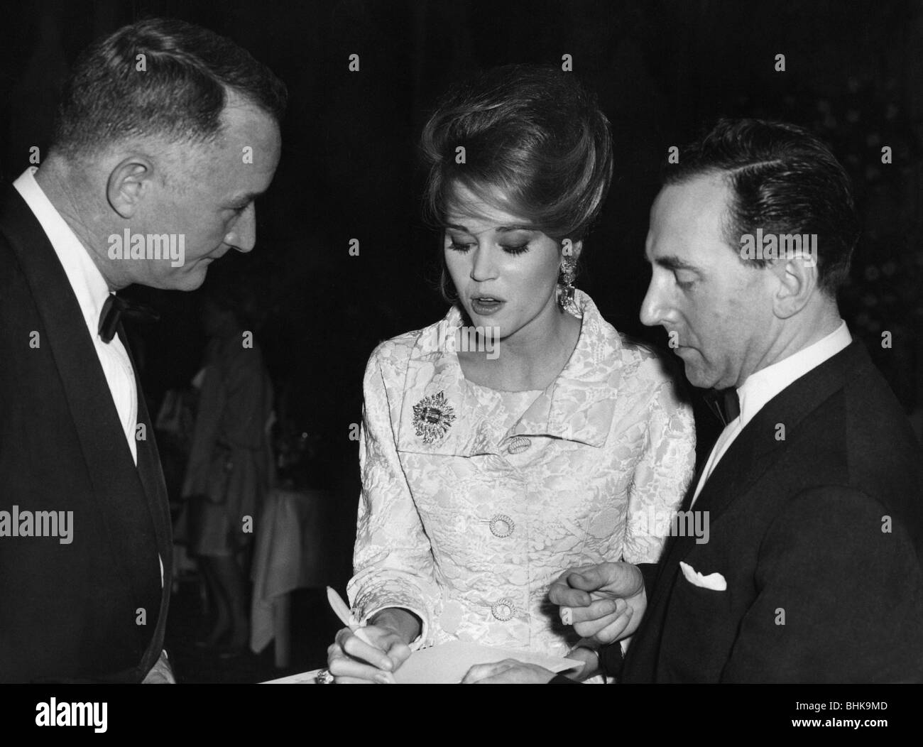 Fonda, Jane, * 21.12.1937, American actress, half length, Gala, International Sporting Club, Monte Carlo, Monaco, 1964, Stock Photo
