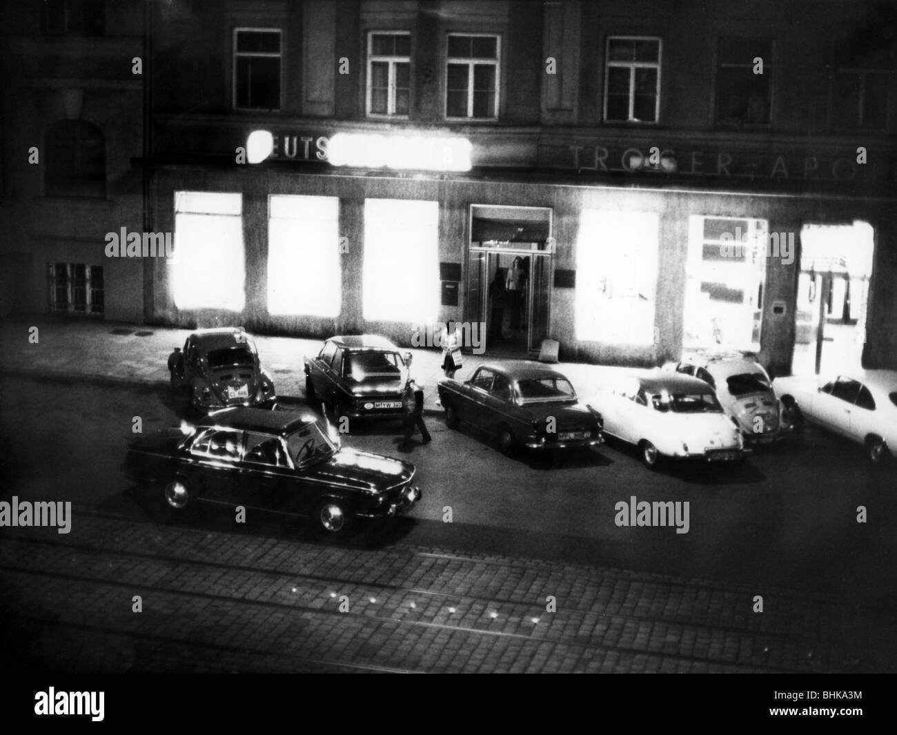 justice, crime, robbery, bank raid with taking of hostages, Deutsche Bank office, Munich, Prinzregentenstrasse, 4.8.1971, Stock Photo