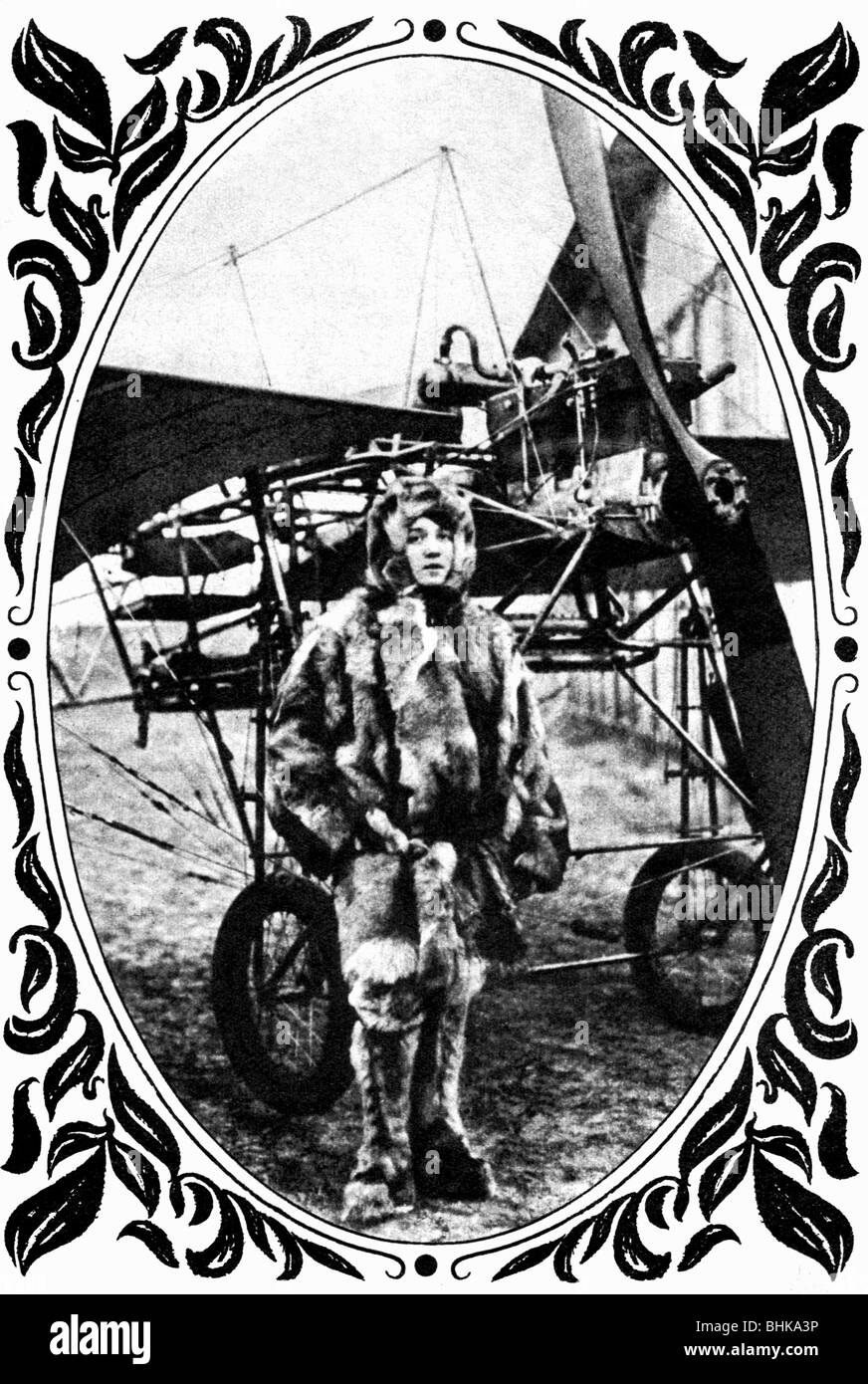 Beese, Amelie Hedwig 'Melli', 13.9.1886 - 22.12.1925, German aviator, full length, in front of an Rumpler aircraft, 1911, , Stock Photo