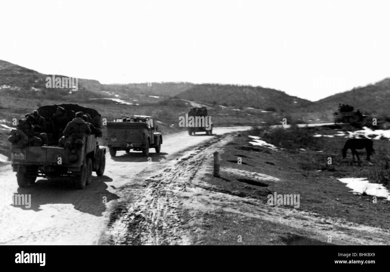 events, Second World War / WWII, Russia 1944 / 1945, Crimea, Wehrmacht vehicles on a road in the Crimean Mountains, early 1944, Yaila, Ukraine, vehicle, Third Reich, historic, historical, 20th century, military, Eastern Front, USSR, Soviet Union, lorry, lorries, column, soldiers, people, 1940s, Stock Photo