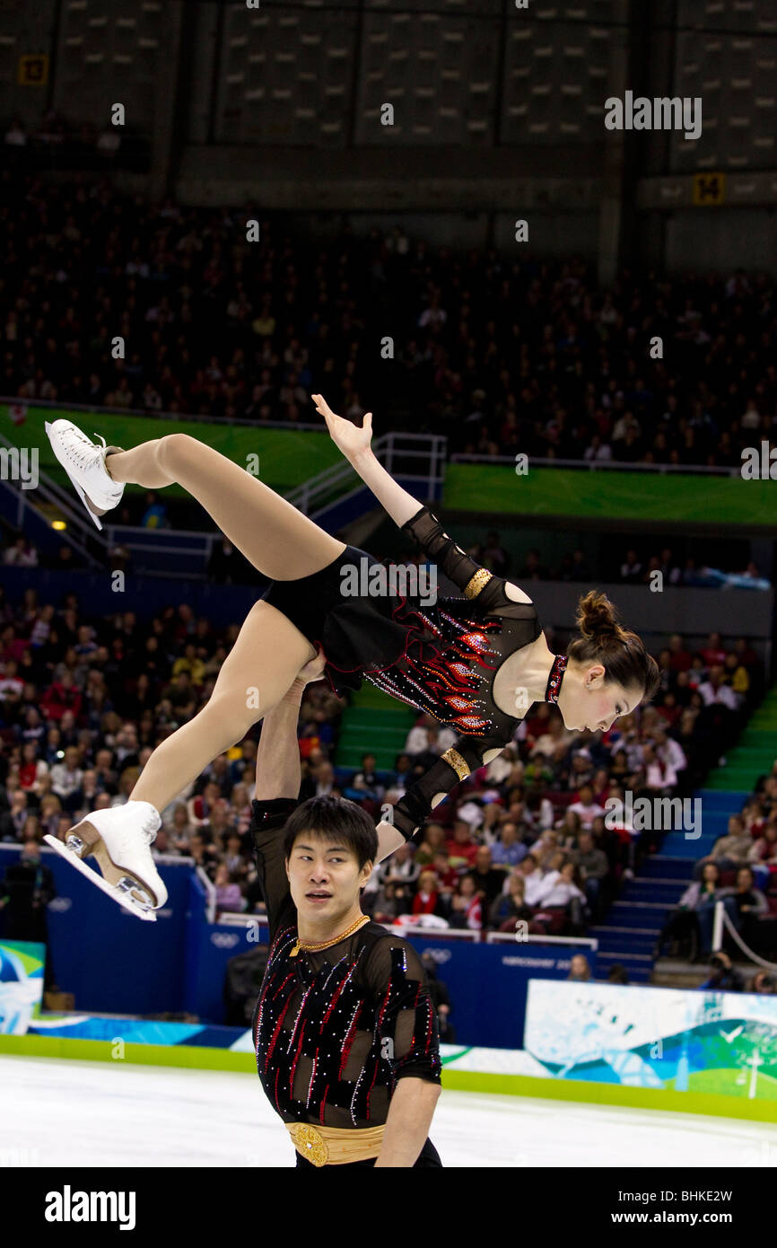 Zhang Dan and Zhang Hao (CHN) competing in the pairs free the 2010 Olympic Winter Games, Vancouver, British Columbia Stock Photo