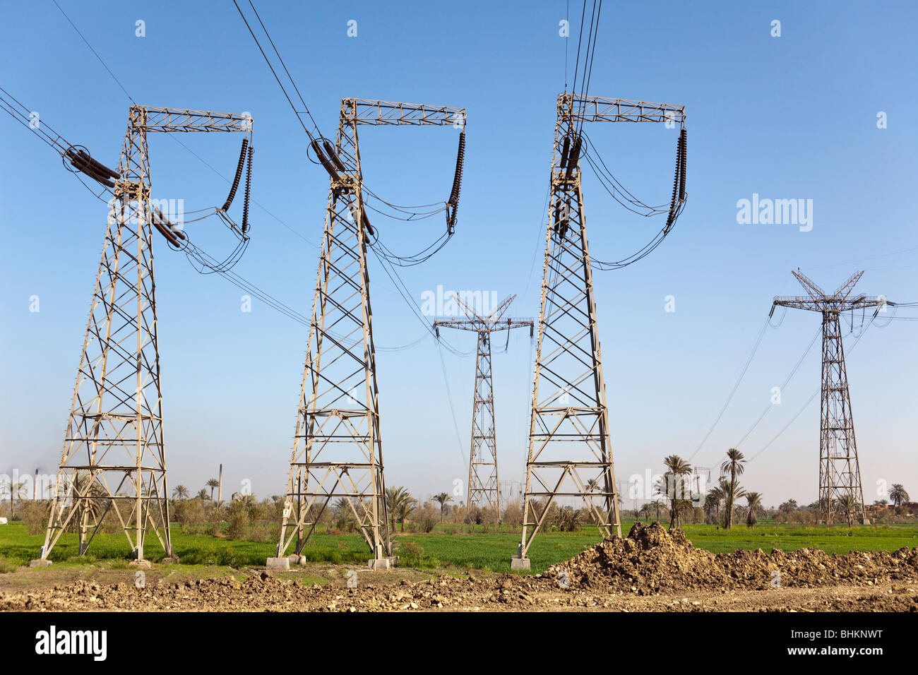Electricity power transmission pylons hires stock photography and images Alamy