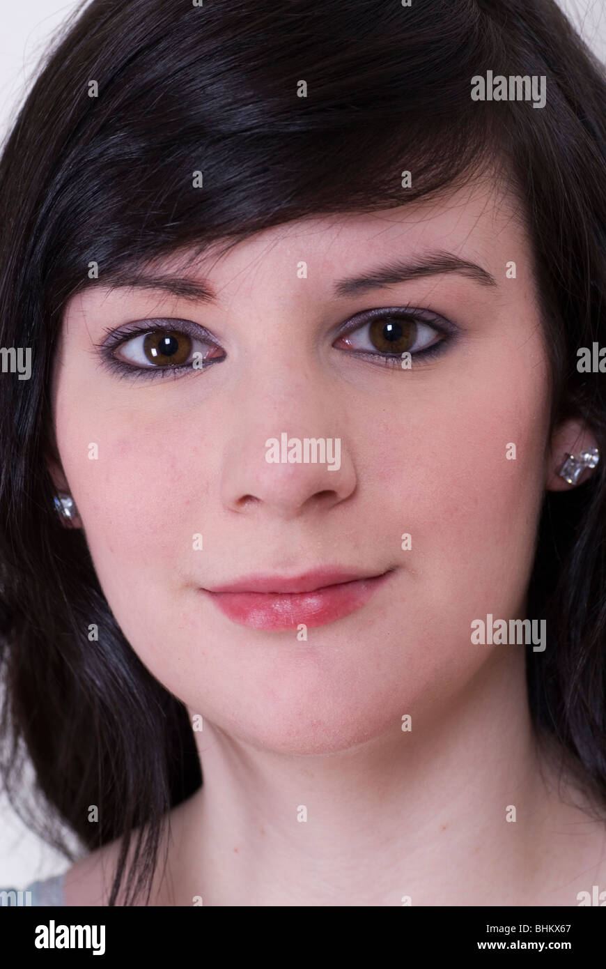 Beautiful young woman smiling Stock Photo - Alamy