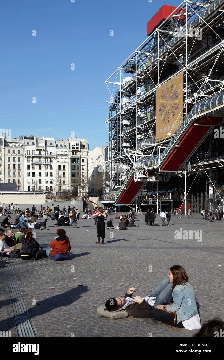 Centre pompidou paris stairs hires stock photography and images Alamy