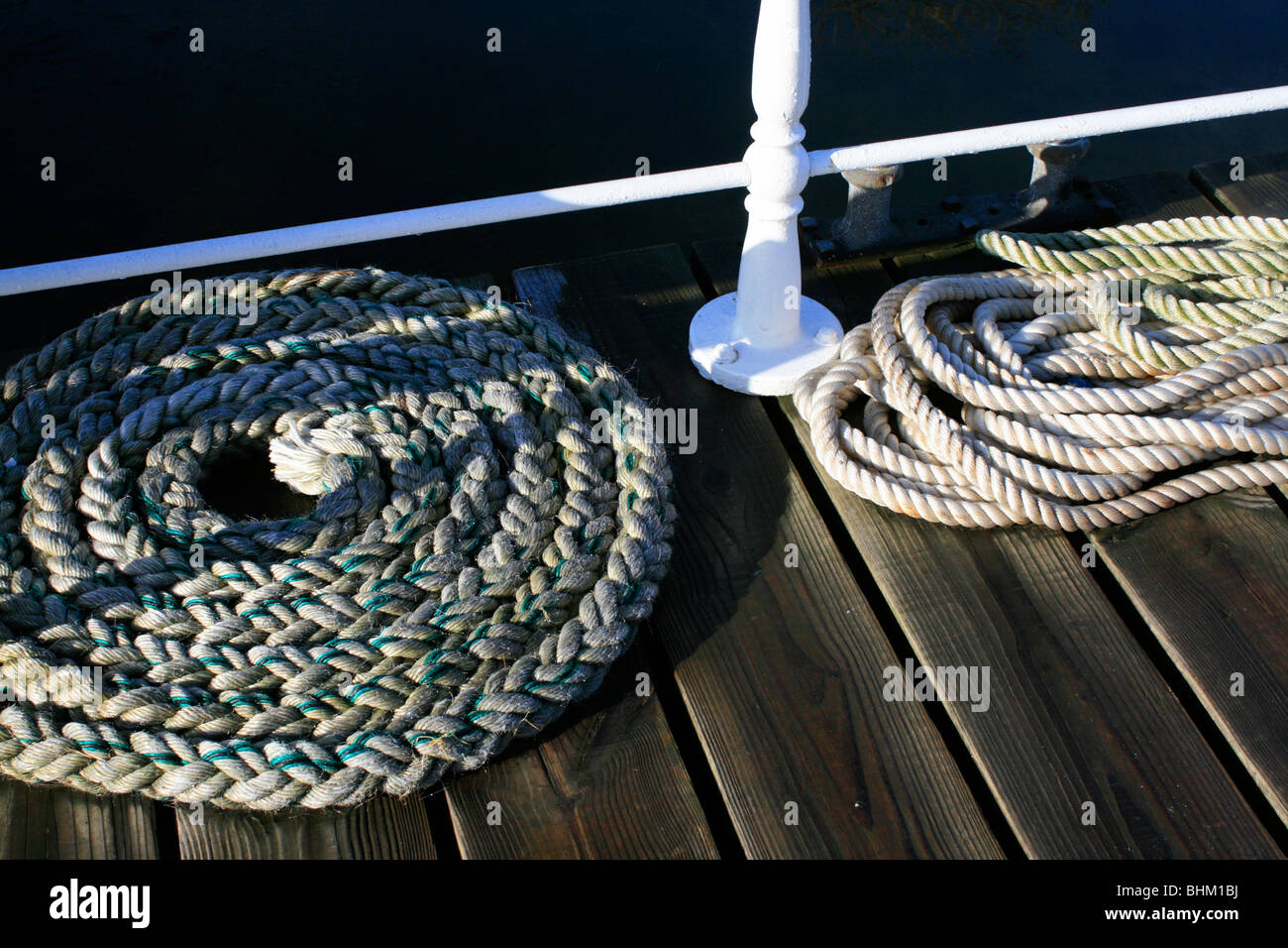Curled rope hi-res stock photography and images - Alamy