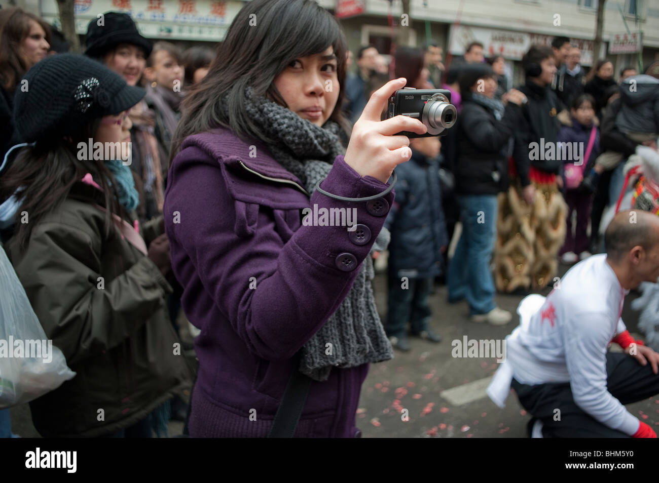 Paris, France, Asian Teenagers Taking Photos Outside, Chinese New Year Carnival, paris chinese community Stock Photo