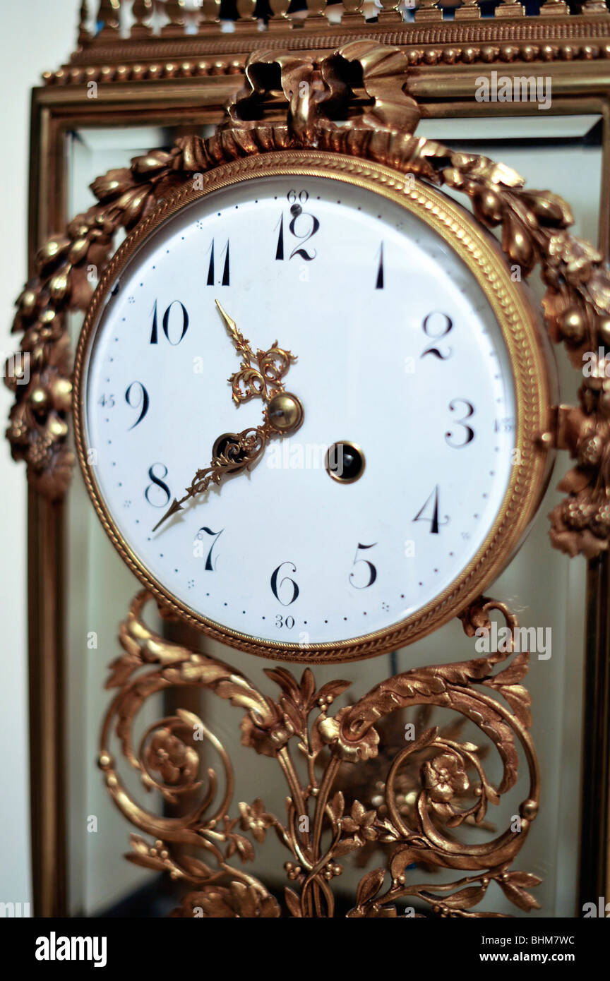 Circa 1880 French Mantel Clock Stock Photo - Alamy