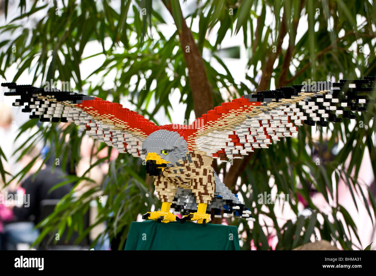 Lego discount falcon bird