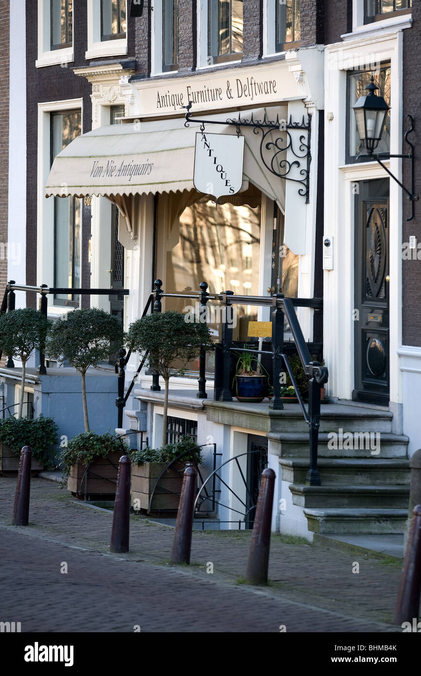 Holland, Amsterdam, antiques shop Stock Photo Alamy