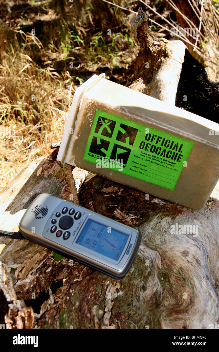 Geocache found geocaching hi-res stock photography and images - Alamy