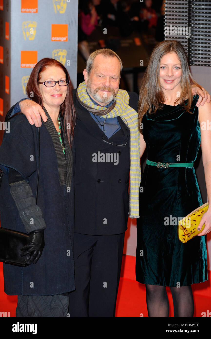 TERRY GILLIAM & GUESTS 2010 ORANGE BRITISH ACADEMY FILM AWARDS ROYAL OPERA HOUSE COVENT GARDEN LONDON ENGLAND 21 February 201 Stock Photo