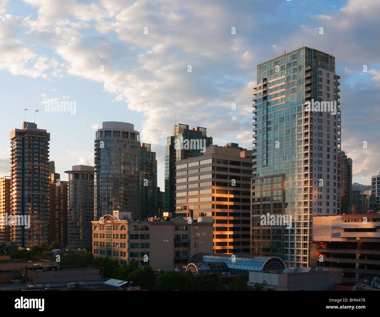 Vancouver city skyline bc hi-res stock photography and images - Alamy