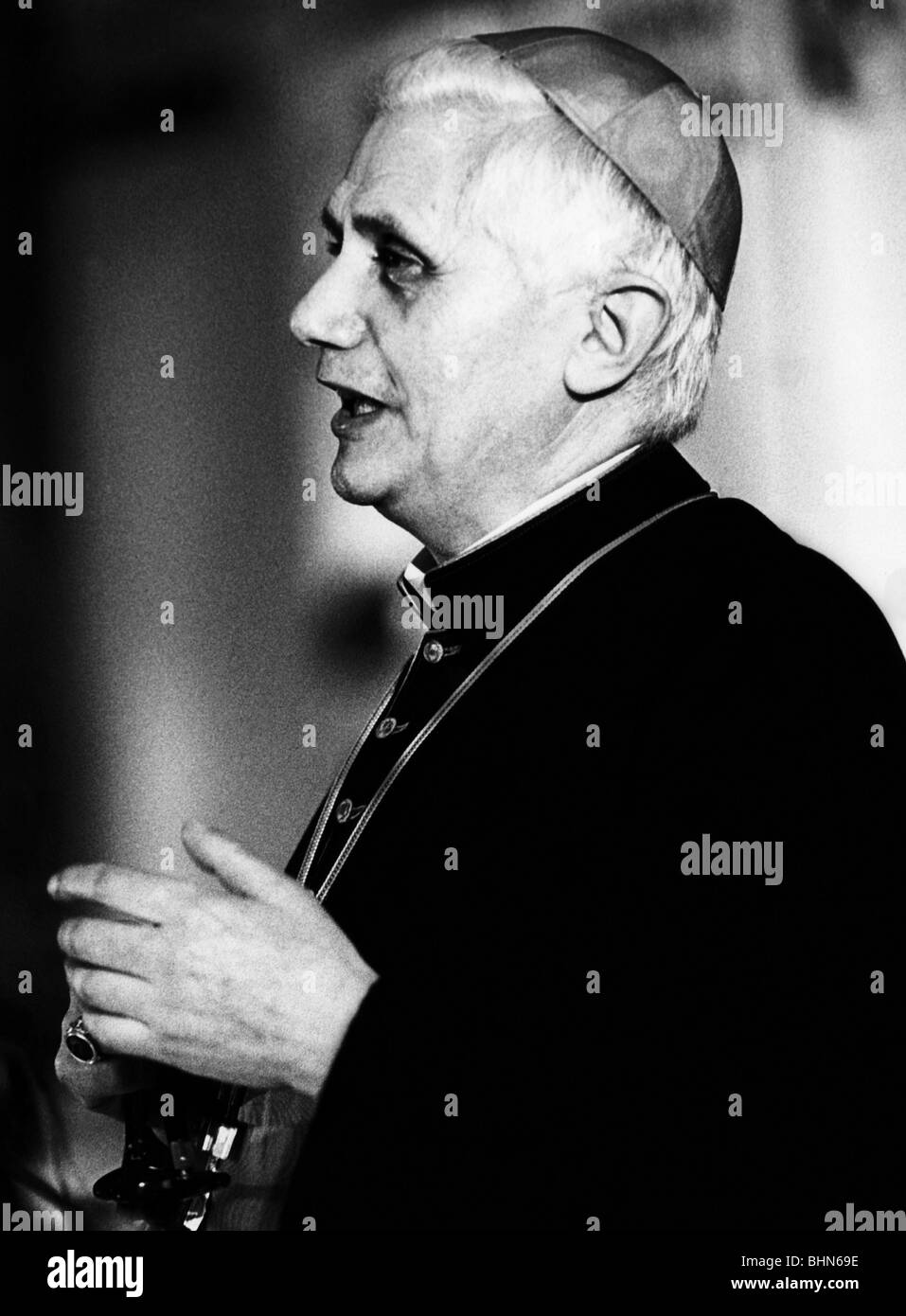 Benedict VI (Josef Ratzinger), * 16.4.1927, pope since 19.4.2005, portrait, giving a speech, during the Romano Guardini Award ceremony, 3.2.1985, Stock Photo