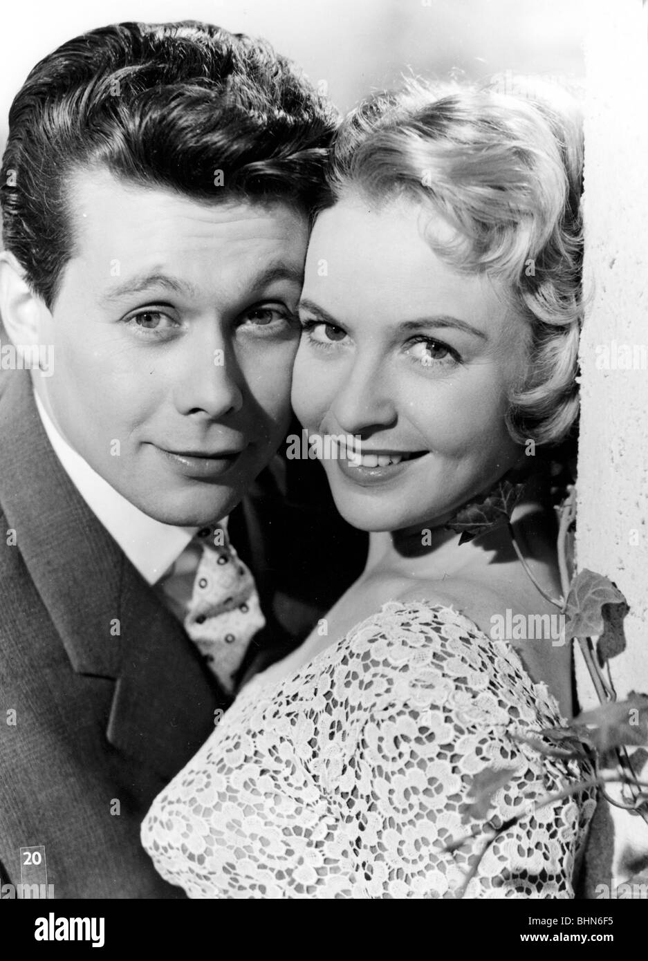Weck, Peter, * 12.8.1930, Austrian actor, portrait, with Germaine Damar, PR photo for the movie 'Maedchen mit schwachem Gedaechtnis', 1956, Stock Photo