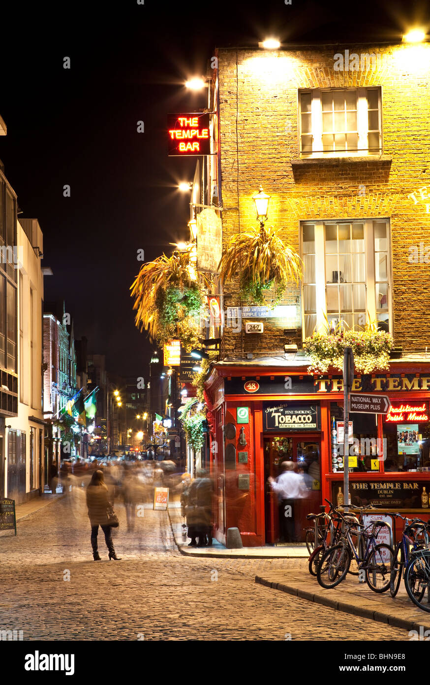 Historic bar dublin ireland hires stock photography and images Alamy