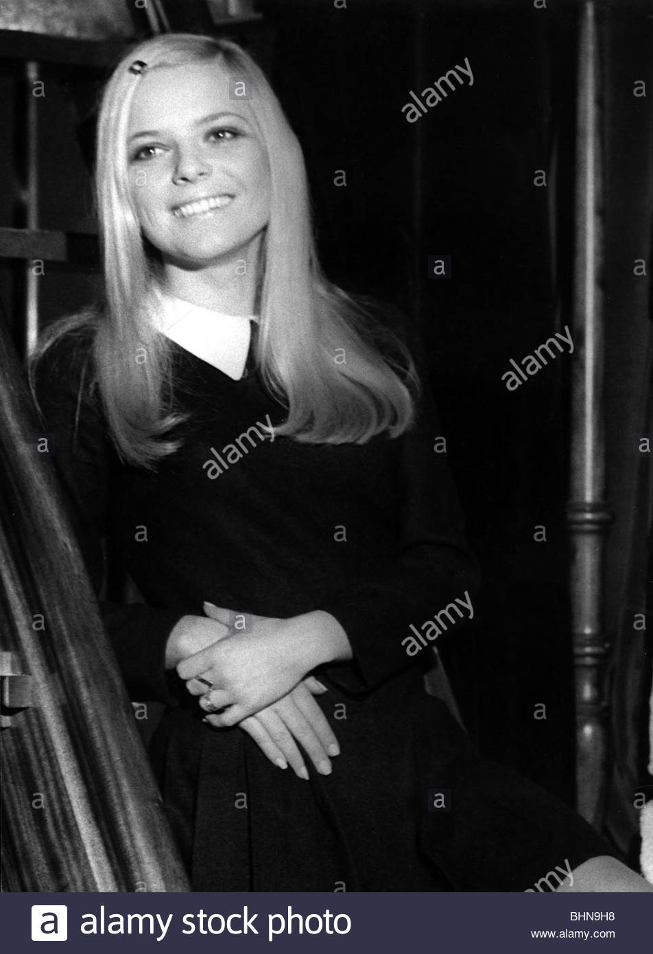Gall France 9 10 1947 French Pop Singer Half Length 1969 Stock Photo Alamy Female pop singers by nationality. alamy