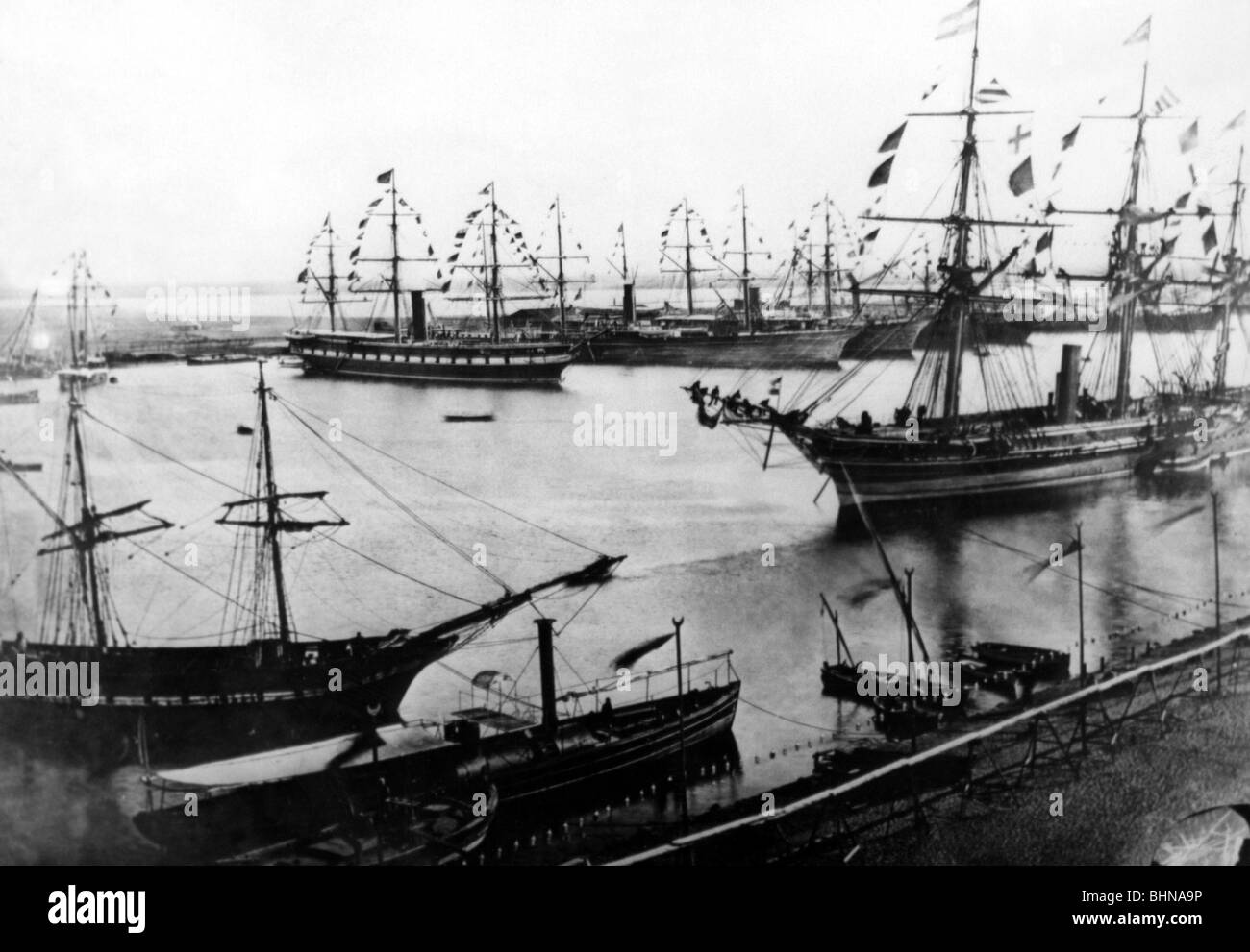 Egypt suez canal historical hi-res stock photography and images - Alamy